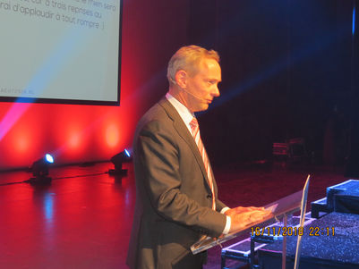 Remco Koerts s’adresse à l’assistance