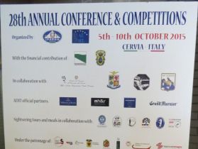 Le panneau général de tous les sponsors