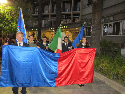 Les trois « bandiera » ouvrent le cortège