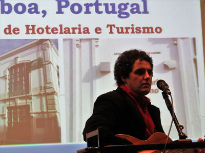 Portugal – Lisboa – jeu de guitare 