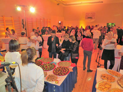 Vue sur deux des stands de cuisine européenne