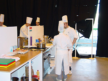 les préparatifs vont bon train dans le box du Luxembourg malgré les difficultés ! les préparatifs vont bon train dans le box du Luxembourg malgré les difficultés !