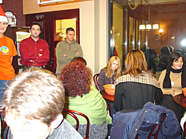 les participants écoutent avec attention les conseils donnés   