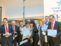 Les juges référents avec diplôme et le mug de Villeroy et Boch 