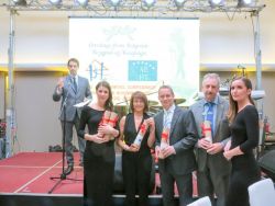 Un cadeau fut encore remis aux membres du Praesidium par le « Collège of Hôtel Management « en guise de remerciements pour leur travail.