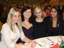 Autrichiens de Bad Ischl Verena Altzetmuller, Stephanie Ableidinger, Lisa Ellmer, Sonia Bhatti 