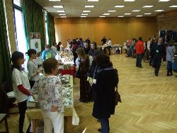 Des artisans exposent