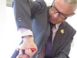 Le professeur dans ses œuvres 