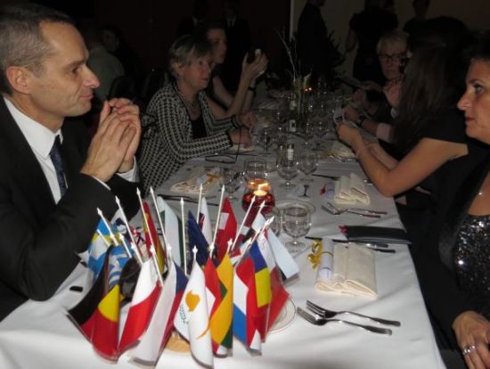 The little flags symbolising Europe on the official tables