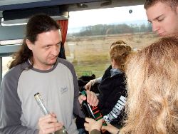 Le professeur s’est transformé en steward !