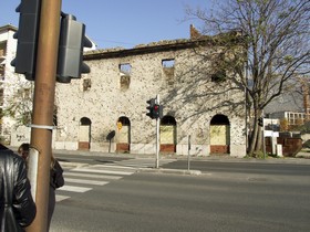 Les marques de la guerre sont encore visibles.